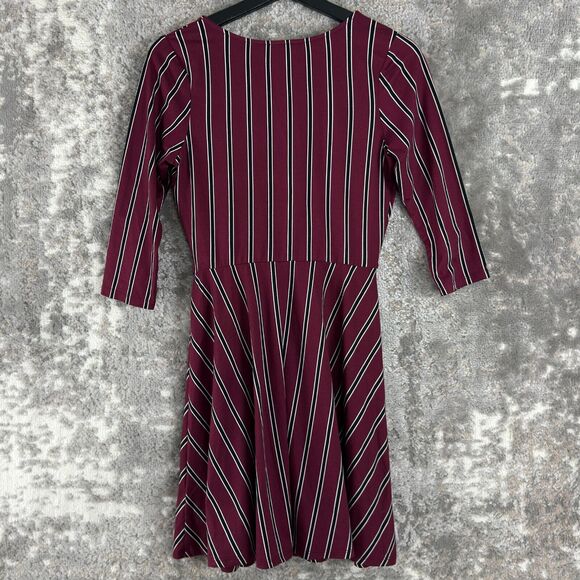 Iz Byer Size M Striped Wrap V Neck Stretch Mini Dress Red 3/4 Sleeve Pullover - Picture 3 of 9